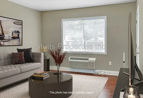 1246 Graham Ave #23 Photo 1