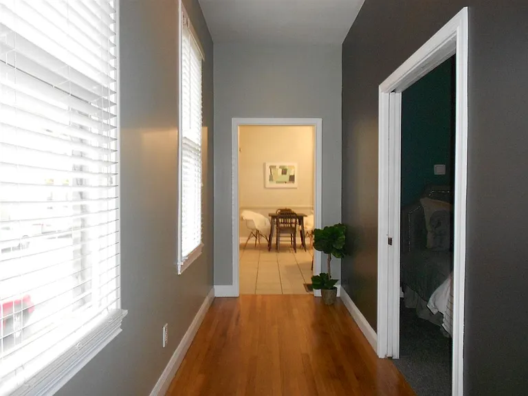 428 W 9th St #1 — Photo 7
