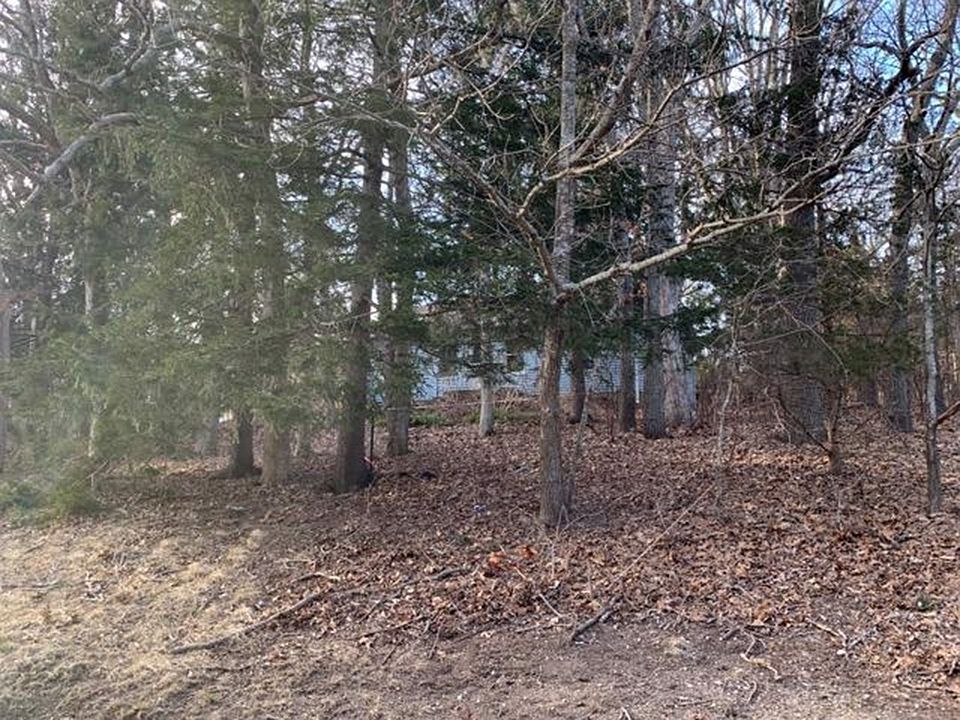 2288 River Rd, Calverton, NY 11933 Zillow