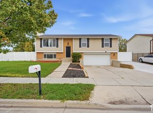 1952 W 12015 S, Riverton, UT 84065