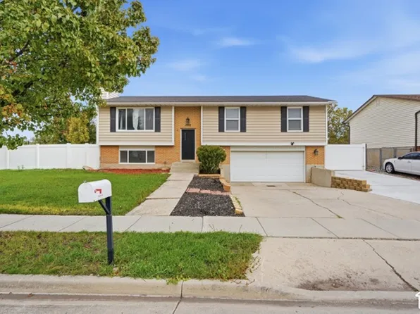 1952 W 12015 S, Riverton, UT 84065