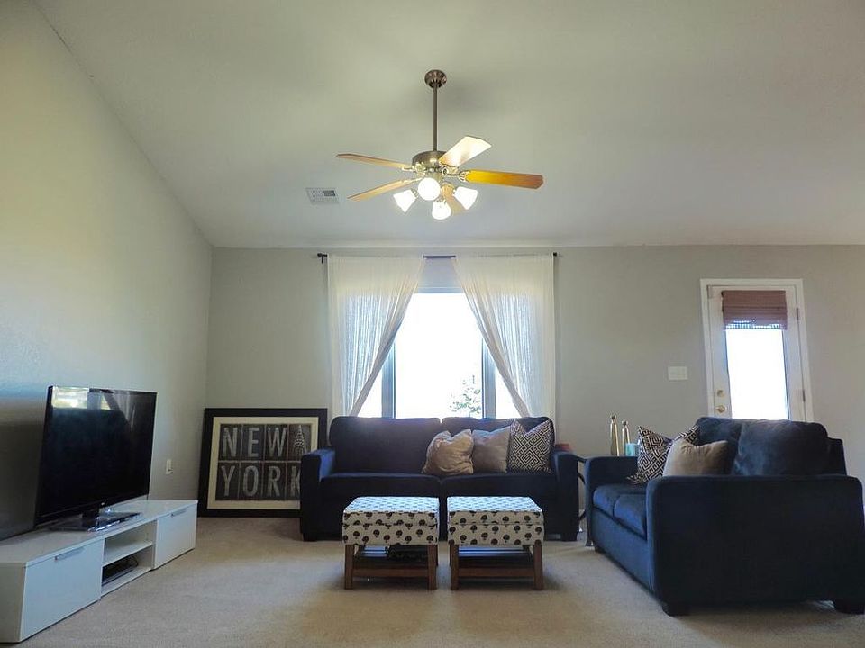 1st image of 2720 Brookville Dr