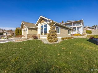 206 Village Dr, Manson, WA 98831