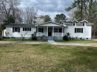 1590 Highland Dr, Washington, NC 27889