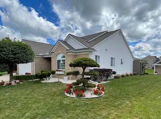 808 Red Fox Trl, Dundee, MI 48131