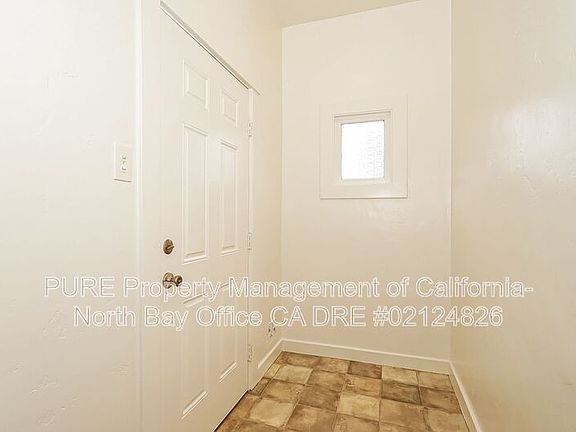 3rd image of 73 Brookwood Ave