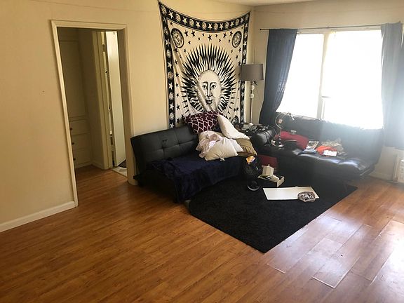 2nd image of 438 S Manhattan Pl APT 9