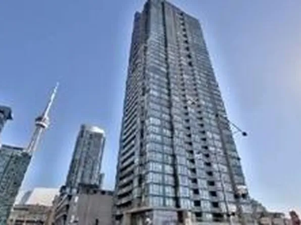 15 Fort York Blvd W, Toronto, ON