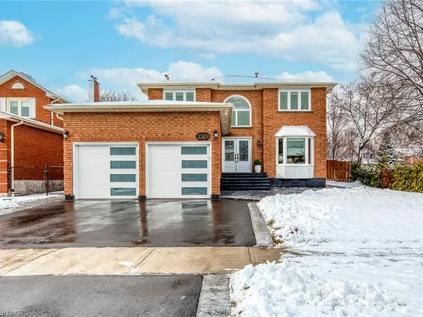 2519 Wynten Way, Oakville, ON L6J 7K5