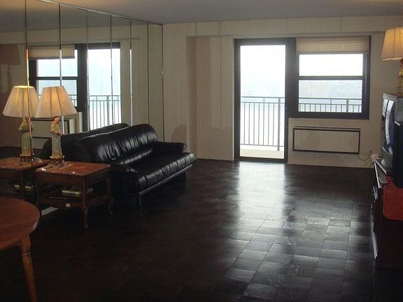 Living Room w/Balcony