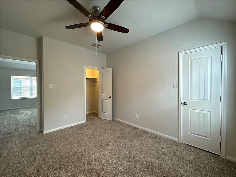 2611 Hoffman Ln — Photo 17