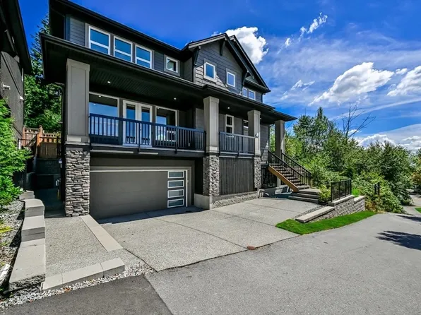 1527 Dayton St, Coquitlam, BC V3E 0G1