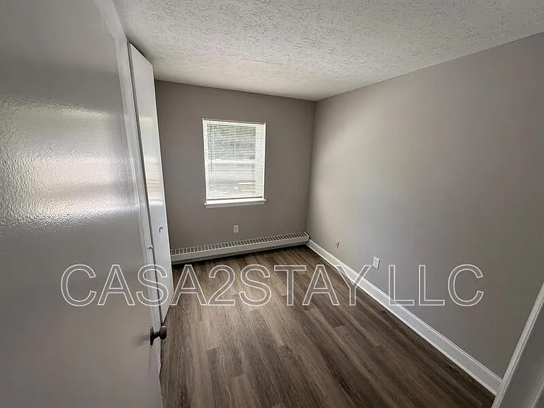 2125 Saint Johns Pl #2125 — Photo 8