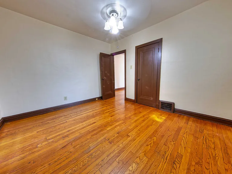 3726 Keokuk St — Photo 12