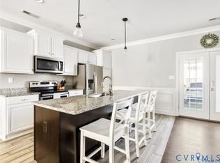 7362 Pebble Lake Dr, Mechanicsville, VA 23111