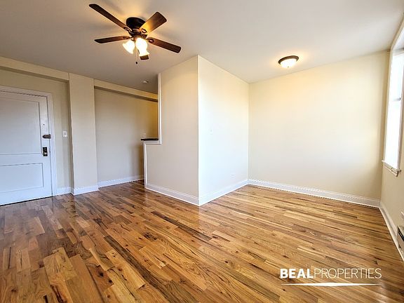 4th image of 818 W Diversey Ave #S