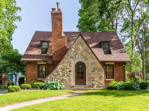 2332 Donald St, Ames, IA 50014