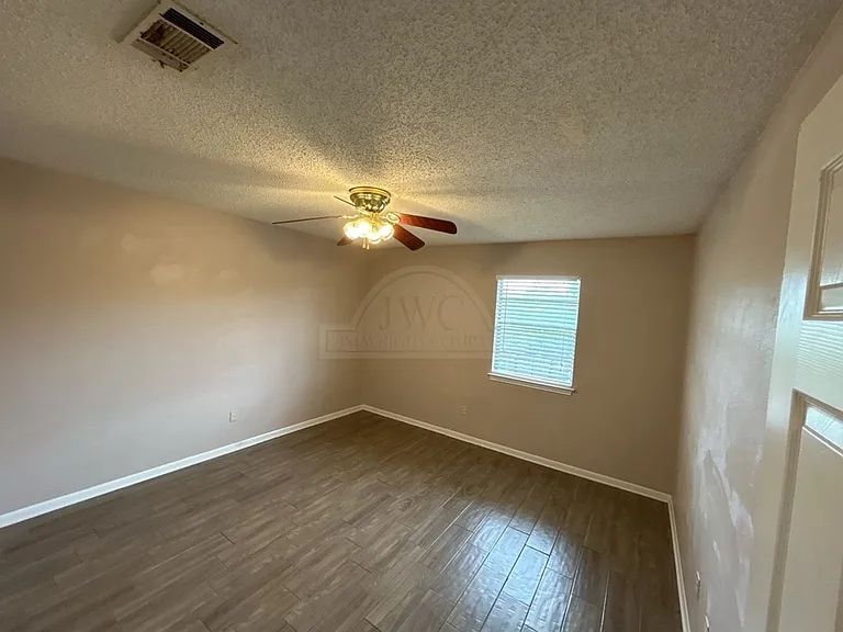 105 W. Reagan Ave, Copperas Cove — Photo 10
