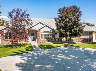 4896 N Baylor Ln, Meridian, ID 83646