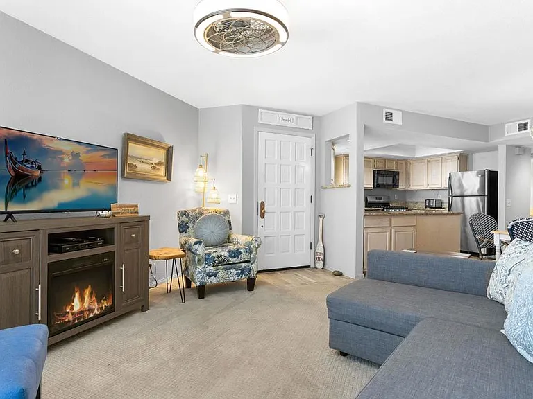621 N Pacific St N #204 — Photo 6