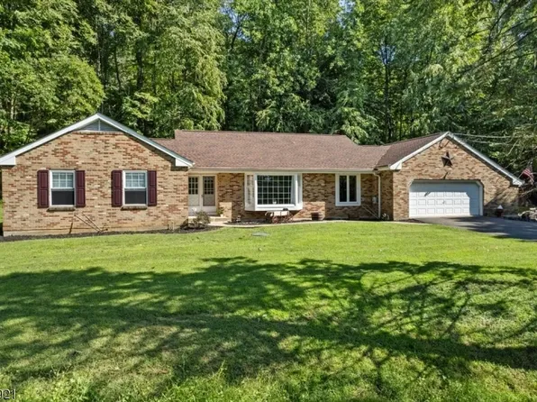 520 Shire Rd, Holland Twp., NJ 08848