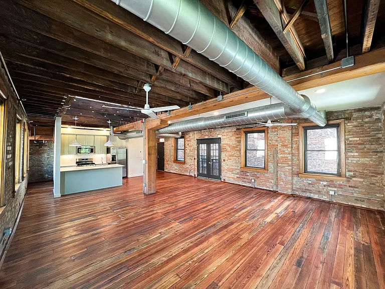 209 Woodward St — Photo 14