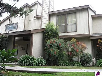 310 S Argyle Ave #106
