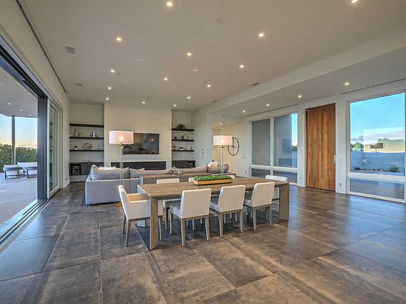 2nd image of 5 Silver Mesa Cir