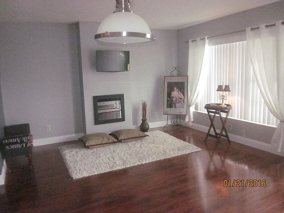 4th image of 2042 Australia Way W APT 40
