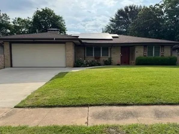 2329 Diana Dr, Sherman, TX 75092