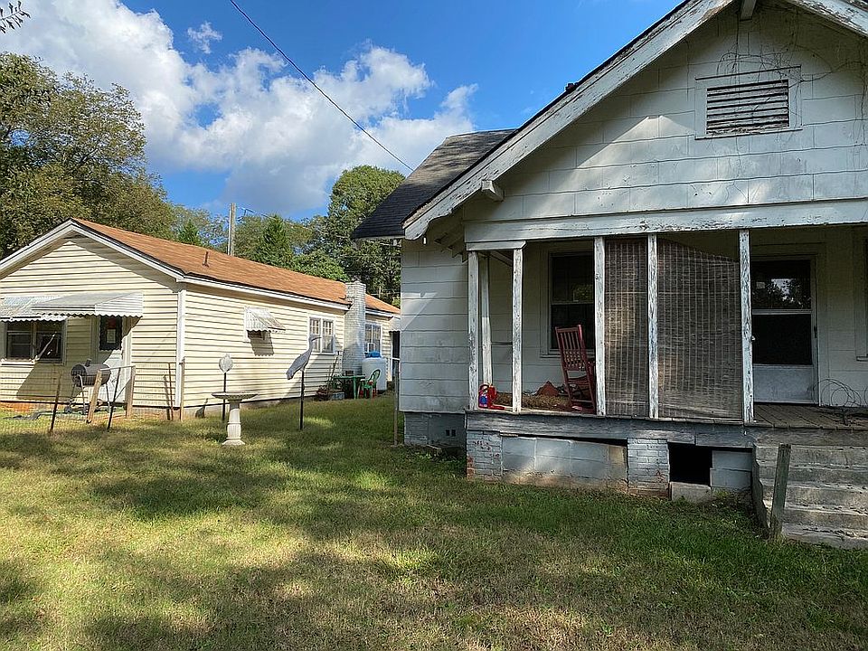 2nd image of 9 Oaktree Rd