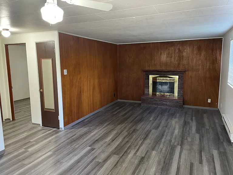 Fireside Duplexes (93 NE Kettle St) — Photo 2