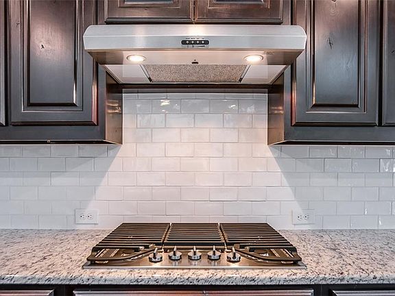 4th image of 5016 Basham Ln