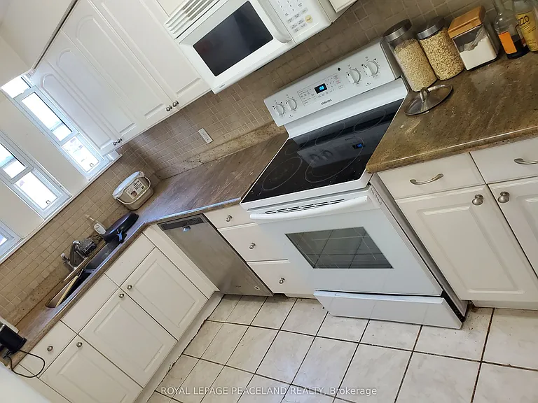 63 Madison Ave #2 — Photo 11