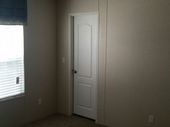 5th image of 2886 NE Evangeline Thruway #S10