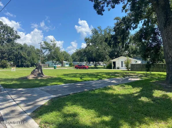 398 Southeast Ave, Gulfport, MS 39507