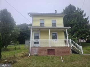 73 N Maple Ave, Pottsville, PA 17901