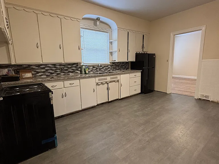 826 Park St #1R — Photo 7
