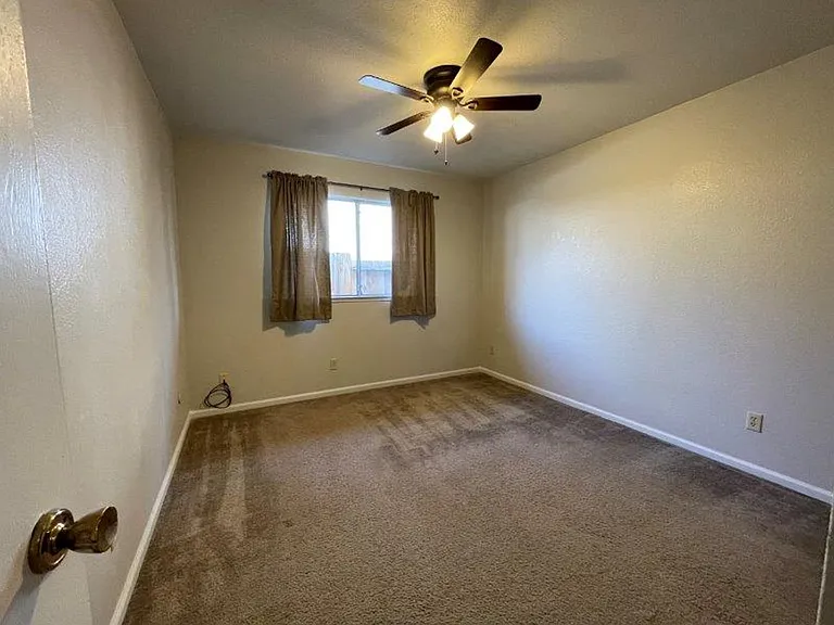 9262 Terra Linda Dr — Photo 11