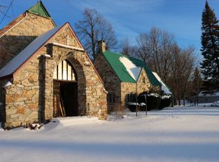 570 Devils Den Rd, Altona, NY 12910