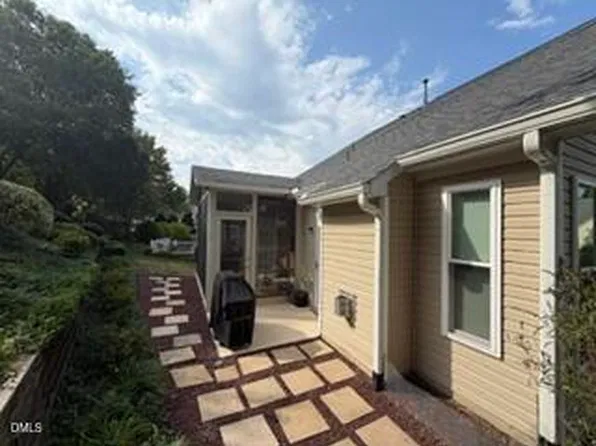 207 Rockport Ridge Way, Cary, NC 27519