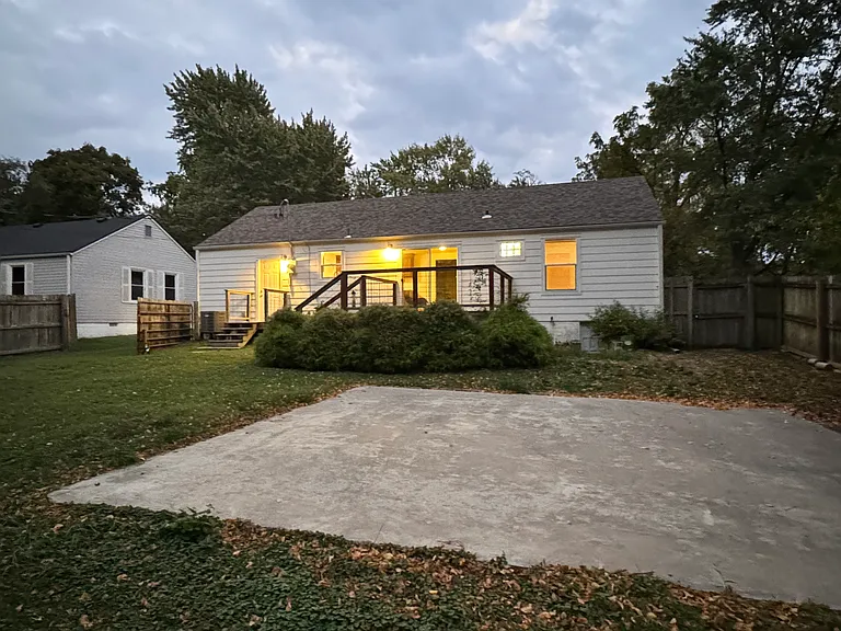 6436 Lowell Ave — Photo 5