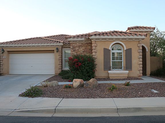 2nd image of 2448 E Lantana Dr