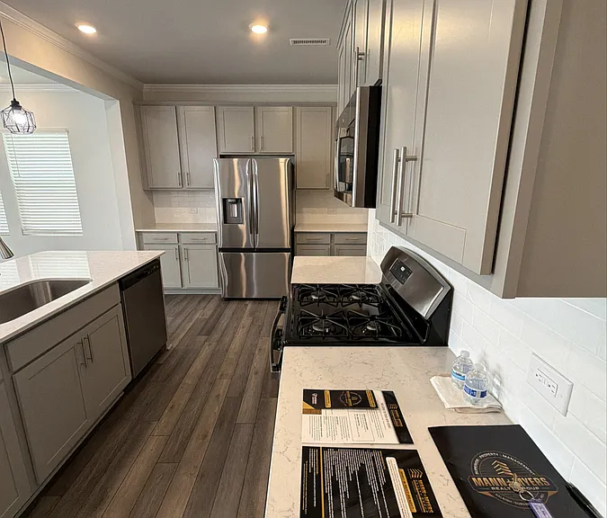 136 Yellow Iris Dr — Photo 4