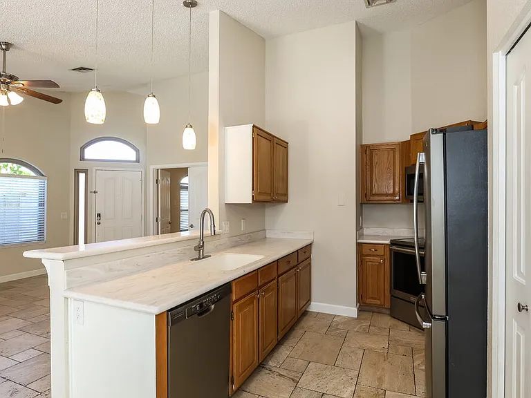 4452 E Wildwood Dr — Photo 7