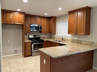 18142 Mandarin Ln APT A, Yorba Linda, CA 92886