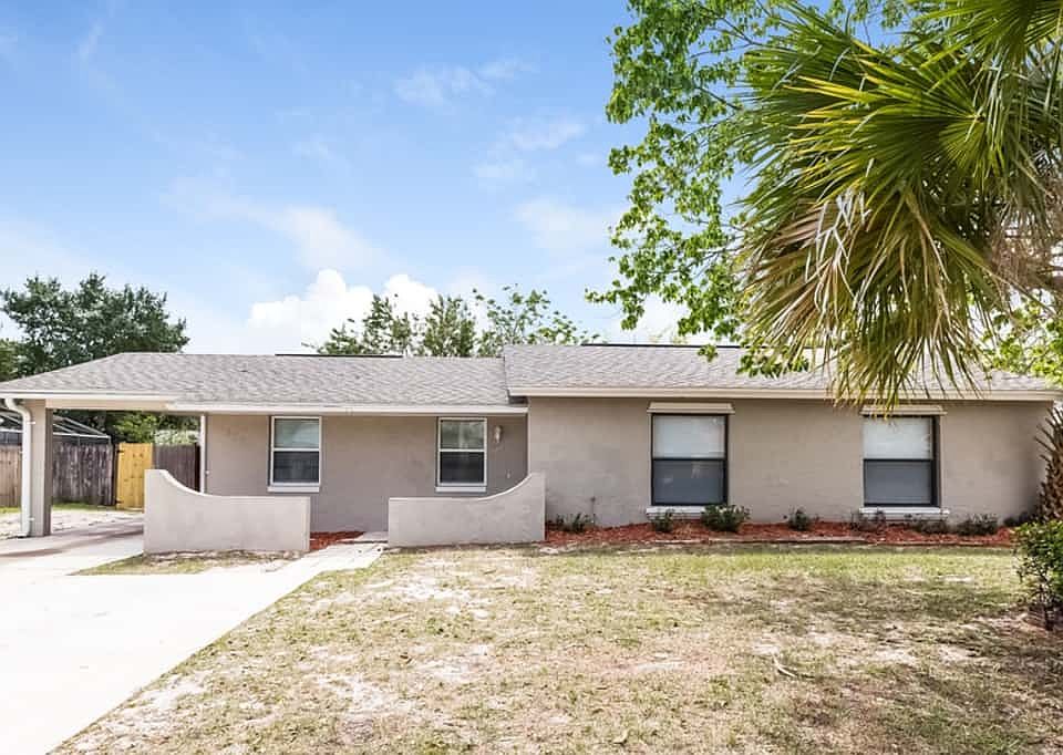 1st image of 527 E Grandview Way