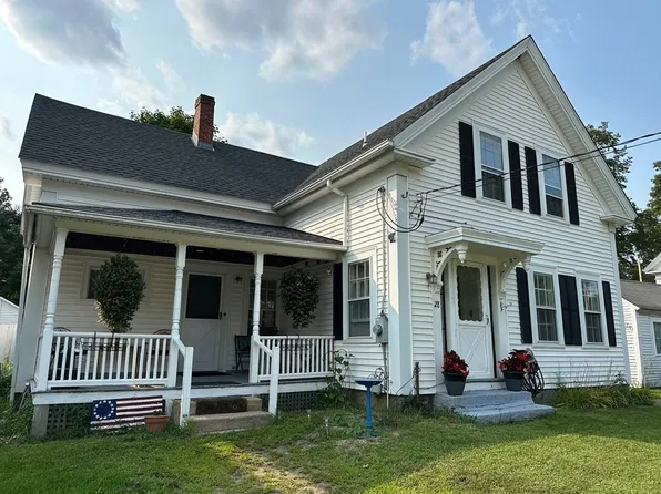 28 Brookline St, Townsend, MA 01469