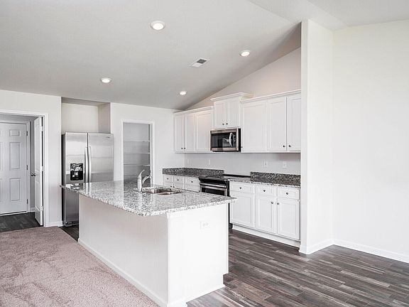 2nd image of 519 Southwick Pl