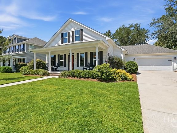 3rd image of 15 Oakhaven Lane